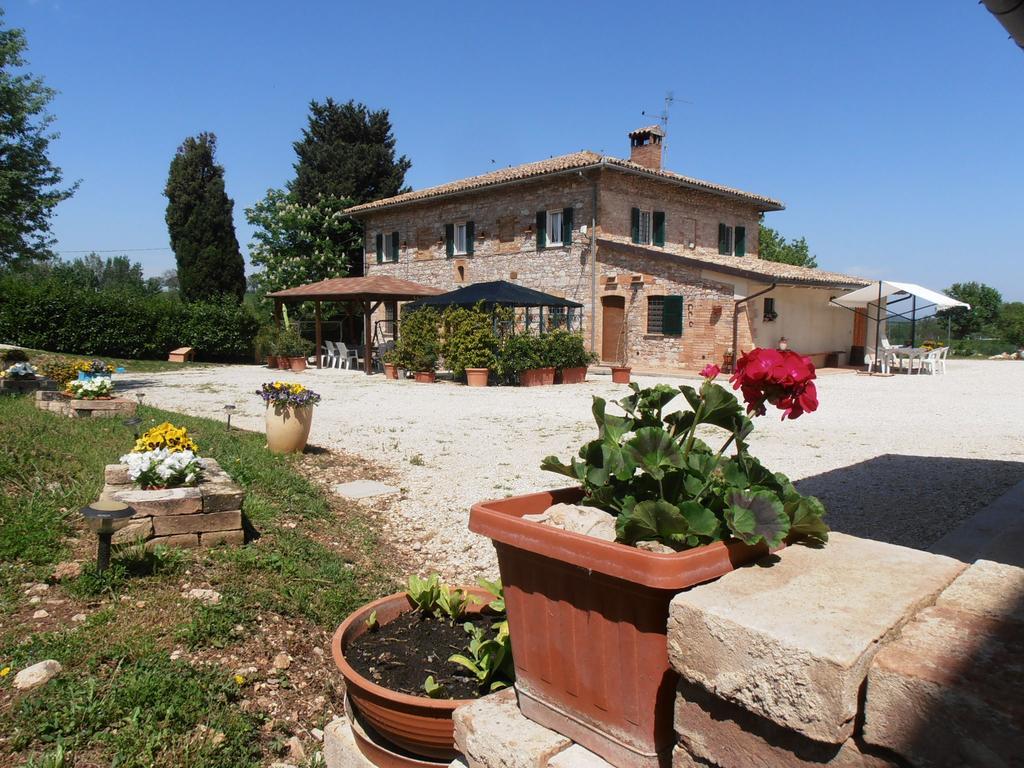Agriturismo Rustichino Villa Giano dell'Umbria Luaran gambar