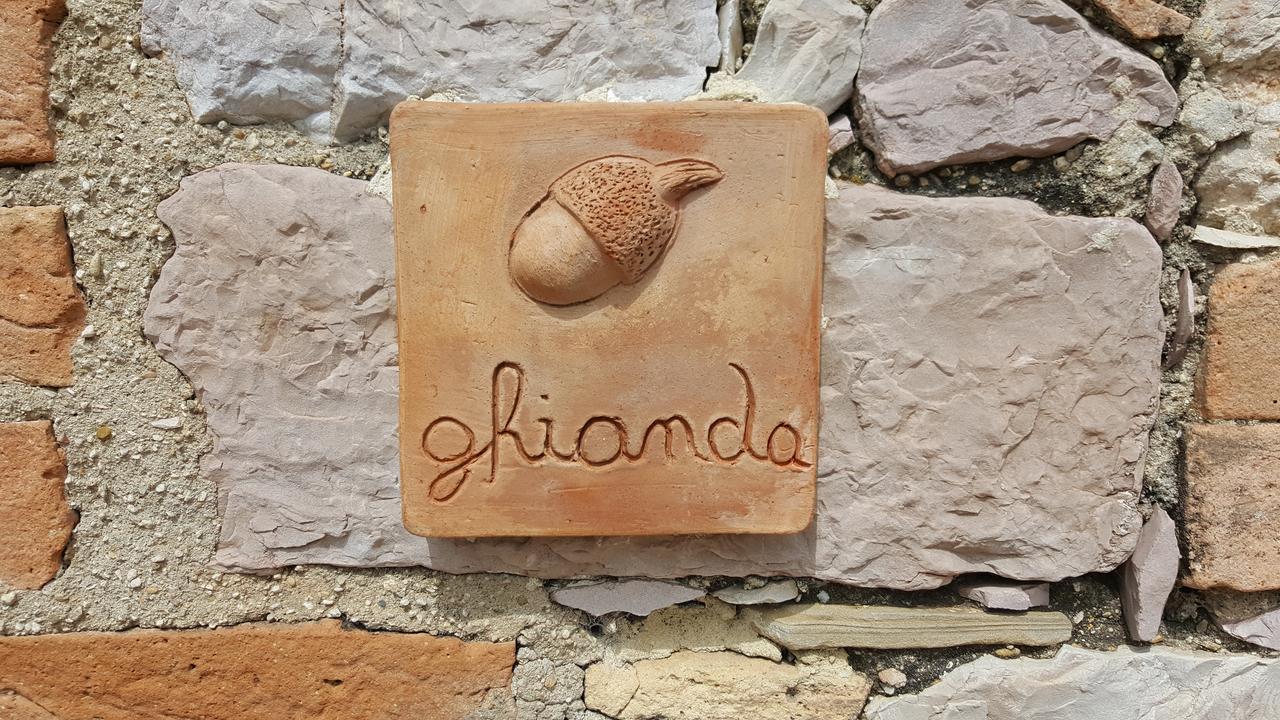 Agriturismo Rustichino Villa Giano dell'Umbria Luaran gambar